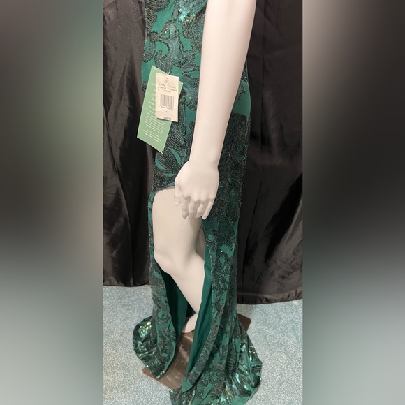 B. Smart - NWT’s Womens Formal Long Dress Sz Sm - Picture 8 of 13